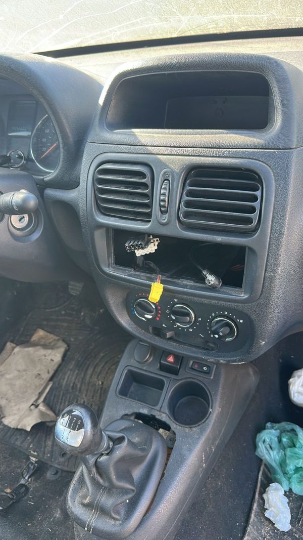 RENAULT CLIO MIO 5P DYNAMIQUE MY16 (AA231LS)