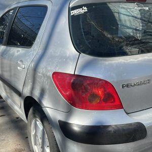 PEUGEOT 307 XS 1.6 5P (KHJ939)