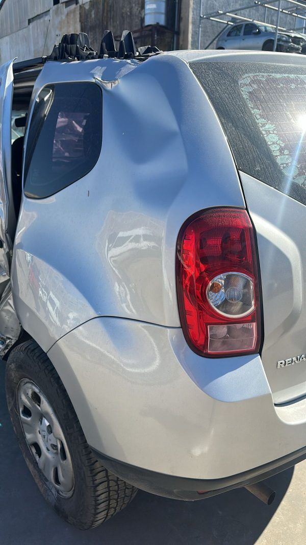 RENAULT DUSTER CONFORT PLUS 1.6 4X2 ABS (NIO589)