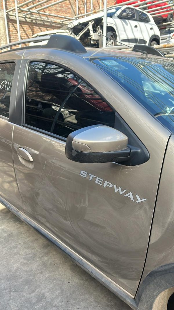 RENAULT SANDERO PH2 STEPWAY ZEN 1.6 (AE449ZW)