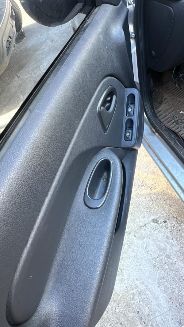 RENAULT CLIO MIO 5P CONFORT PLUS ABS ABCP (NZF120)