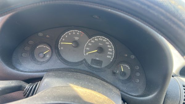 CHEVROLET CORSA CLASSIC 3P AA+DIR 1.6N (GKT230)