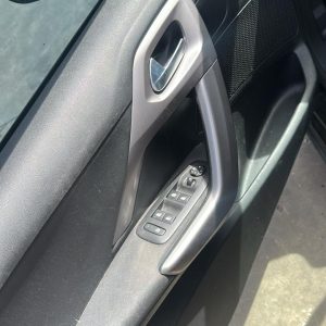 PEUGEOT 208 ALLURE 1.6 TIPTRONIC 6 (AC801XY)