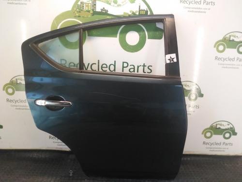 Puerta Trasera Derecha Nissan Versa (03719052)
