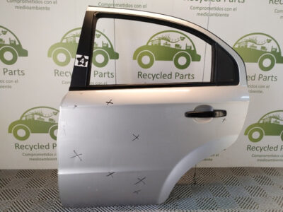 Puerta Trasera Izquierda Chevrolet Aveo (04857153)