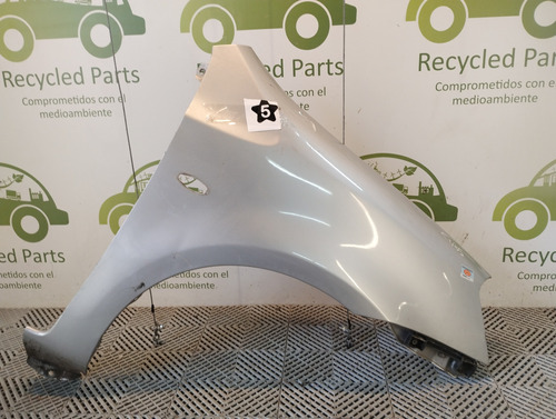Guardabarro Derecho Toyota Etios (04265526)