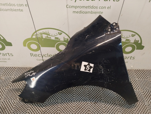 Guardabarro Izquierdo Toyota Corolla (04202359)