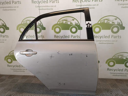 Puerta Trasera Derecha Toyota Corolla G10 (05258469)