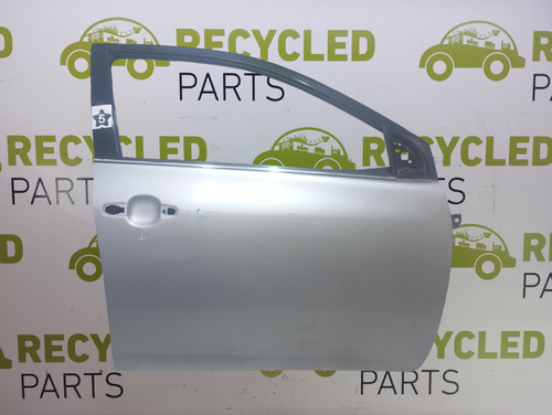 Puerta Delantera Derecha Toyota Corolla G10 (05490781) Lp
