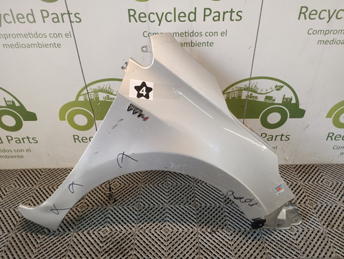 Guardabarro Derecho Toyota Corolla G11 (04694226)