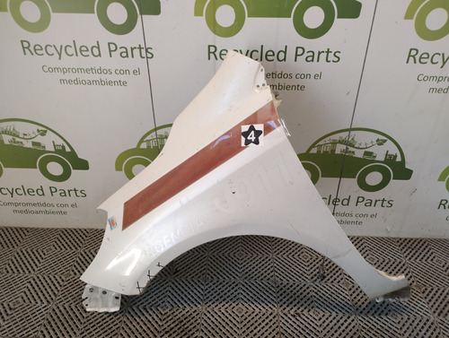 Guardabarro Izquierdo Nissan Versa Lv (05114609)