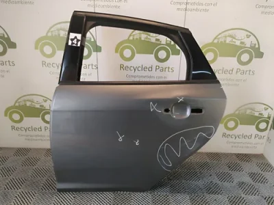 Puerta Trasera Izquierda Ford Focus F3 (05932938)