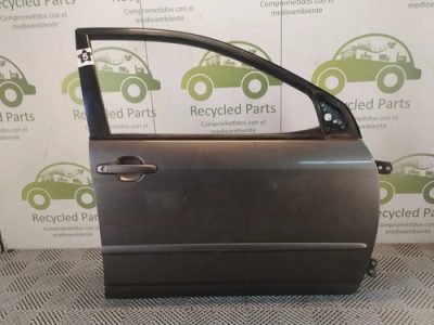 Puerta Delantera Derecha Toyota Corolla G9 (05678638)