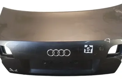 Tapa De Baul Audi A4 B7 (06041050)