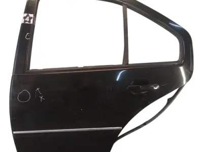 Puerta Trasera Izquierda Vw Bora (05029535)