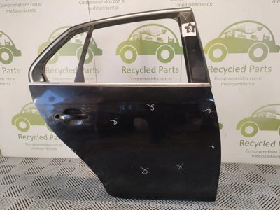Puerta Trasera Derecha Vw Vento Lv (05235675)