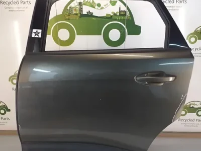 Puerta Trasera Izquierda Peugeot 5008 (03609135)