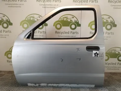 Puerta Delantera Izquierda Nissan Frontier (03833786)