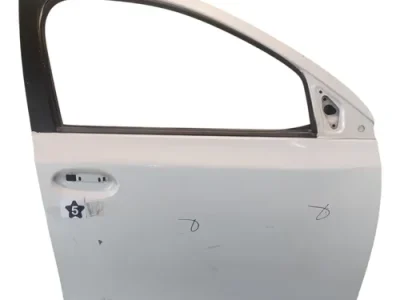 Puerta Delantera Derecha Toyota Etios (04396781)
