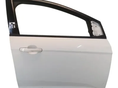 Puerta Delantera Derecha Ford Focus F3 (06439106)