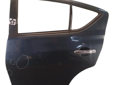 Puerta Trasera Izquierda Nissan Versa (06729860)