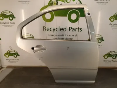 Puerta Trasera Derecha Vw Bora (04608019)