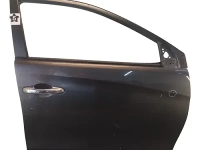 Puerta Delantera Derecha Toyota Yaris Ln (05916303)