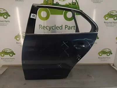 Puerta Trasera Izquierda Vw Vento Lv (04237788)