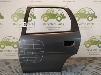 Puerta Trasera Izquierda Chevrolet Corsa (04950115)