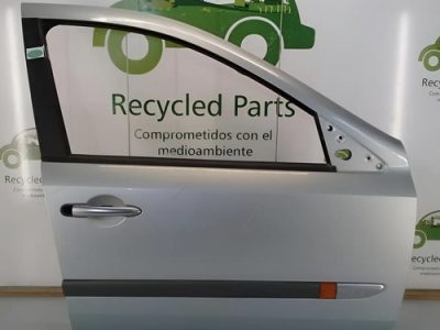 Puerta Delantera Derecha Renault Laguna Ln (03281409)