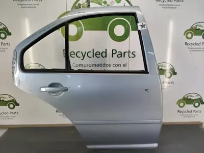 Puerta Trasera Derecha Vw Bora (04302849)