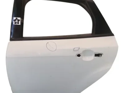 Puerta Trasera Izquierda Ford Focus F3 (06439104)