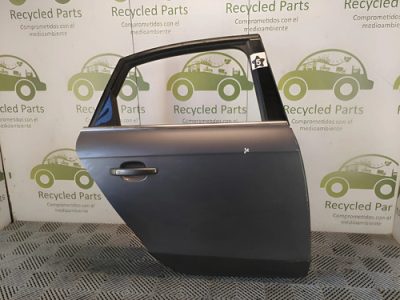 Puerta Trasera Derecha Audi A4 B8 (05706549)
