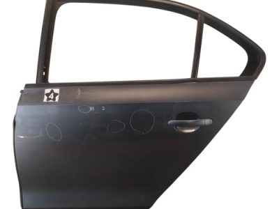 Puerta Trasera Izquierda Vw Vento Li (07184413)