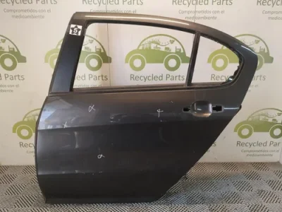Puerta Trasera Izquierda Peugeot 408 (05832875)