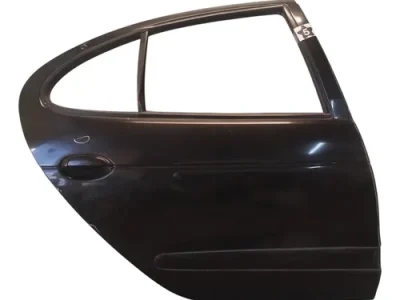 Puerta Trasera Derecha Renault Megane F1 (05481436)