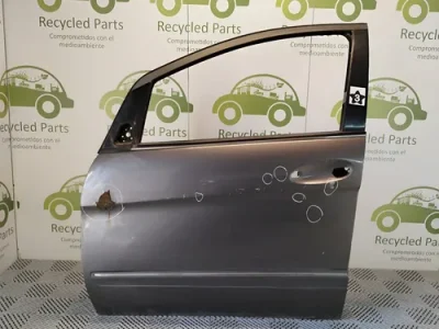 Puerta Delantera Izquierda Mercedes Benz B170 (04554845)