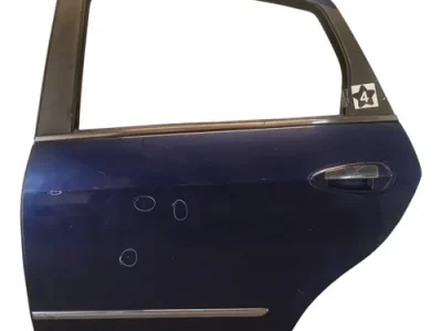 Puerta Trasera Izquierda Fiat Linea (05857484)