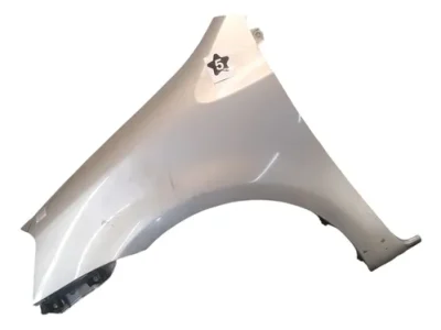 Guardabarro Izquierdo Toyota Etios (06039637)