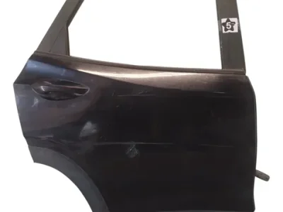 Puerta Trasera Derecha Chevrolet Tracker Ln (05325967)