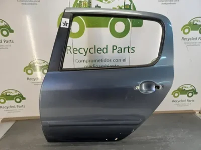 Puerta Trasera Izquierda Peugeot 307 (04243220) Lp