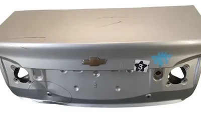 Tapa De Baul Chevrolet Classic (06179052)