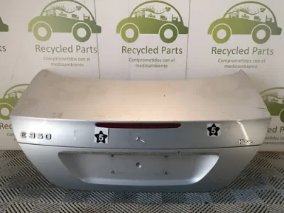 Tapa De Baul Mercedes Benz E350 (01143337)