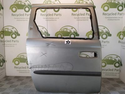 Puerta Trasera Derecha Dodge Caravan (04794893)