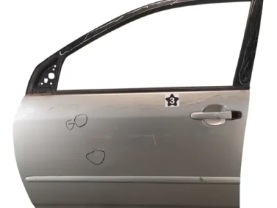 Puerta Delantera Izquierda Toyota Corolla G9 (05613515)