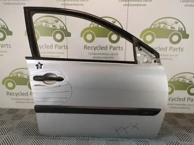 Puerta Delantera Derecha Renault Megane F2 (04814047)