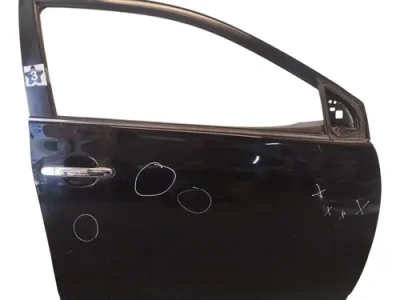 Puerta Delantera Derecha Toyota Corolla G10 (06195405)