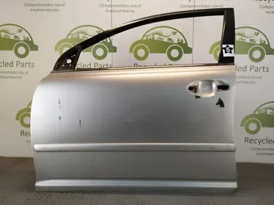 Puerta Delantera Izquierda Toyota Avensis (04619120)