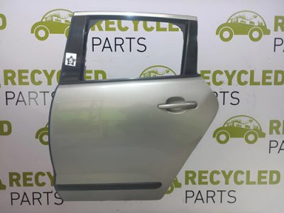 Puerta Trasera Izquierda Peugeot 3008 Lv (05604417) Lp