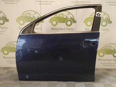 Puerta Delantera Izquierda Vw Vento Lv (05402639)